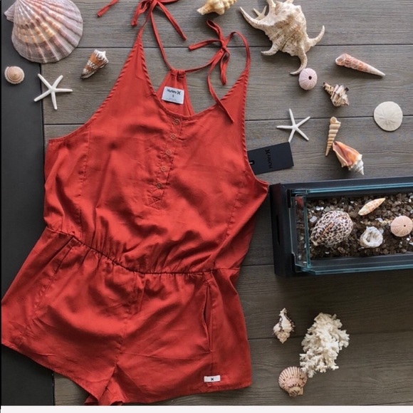 🌴🌼HURLEY- ROMPER🌼🌴 - Picture 2 of 8
